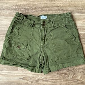Time and tru green shorts